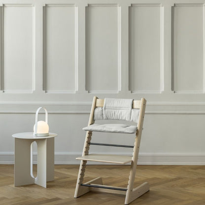 وسادة تريب تراب الكلاسيكية باللون الرمادي النوردي