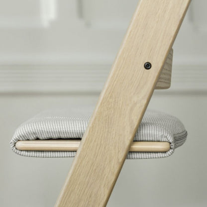 وسادة تريب تراب الكلاسيكية باللون الرمادي النوردي