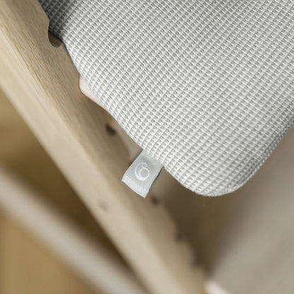 وسادة تريب تراب الكلاسيكية باللون الرمادي النوردي