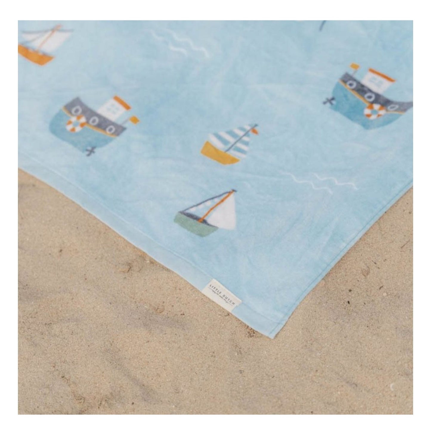 Bath Towel Sailors Bay: Perfect for Home or Beach Baths, Ideal for Both