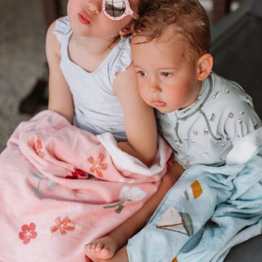 Bath Towel Flowers & Butterflies - Absorbent and Breathable