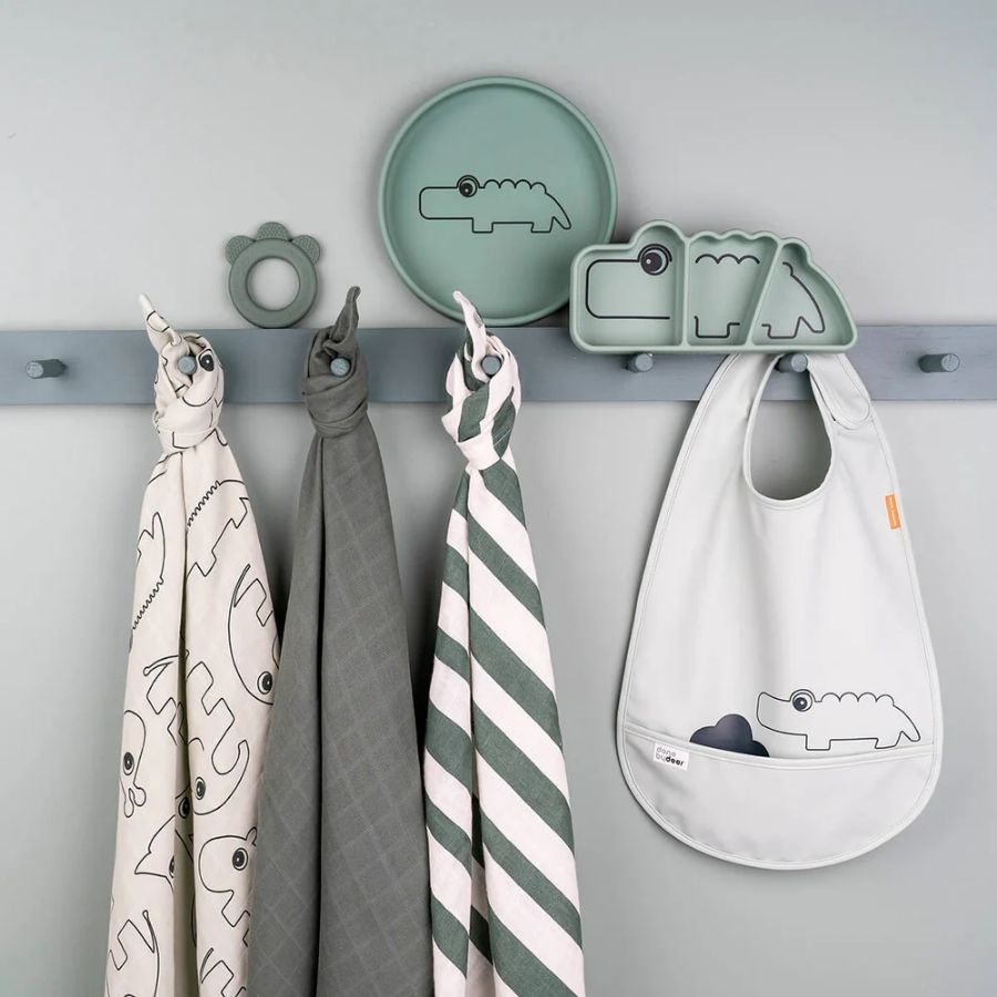 Silicone Stick & Stay Snack Plate