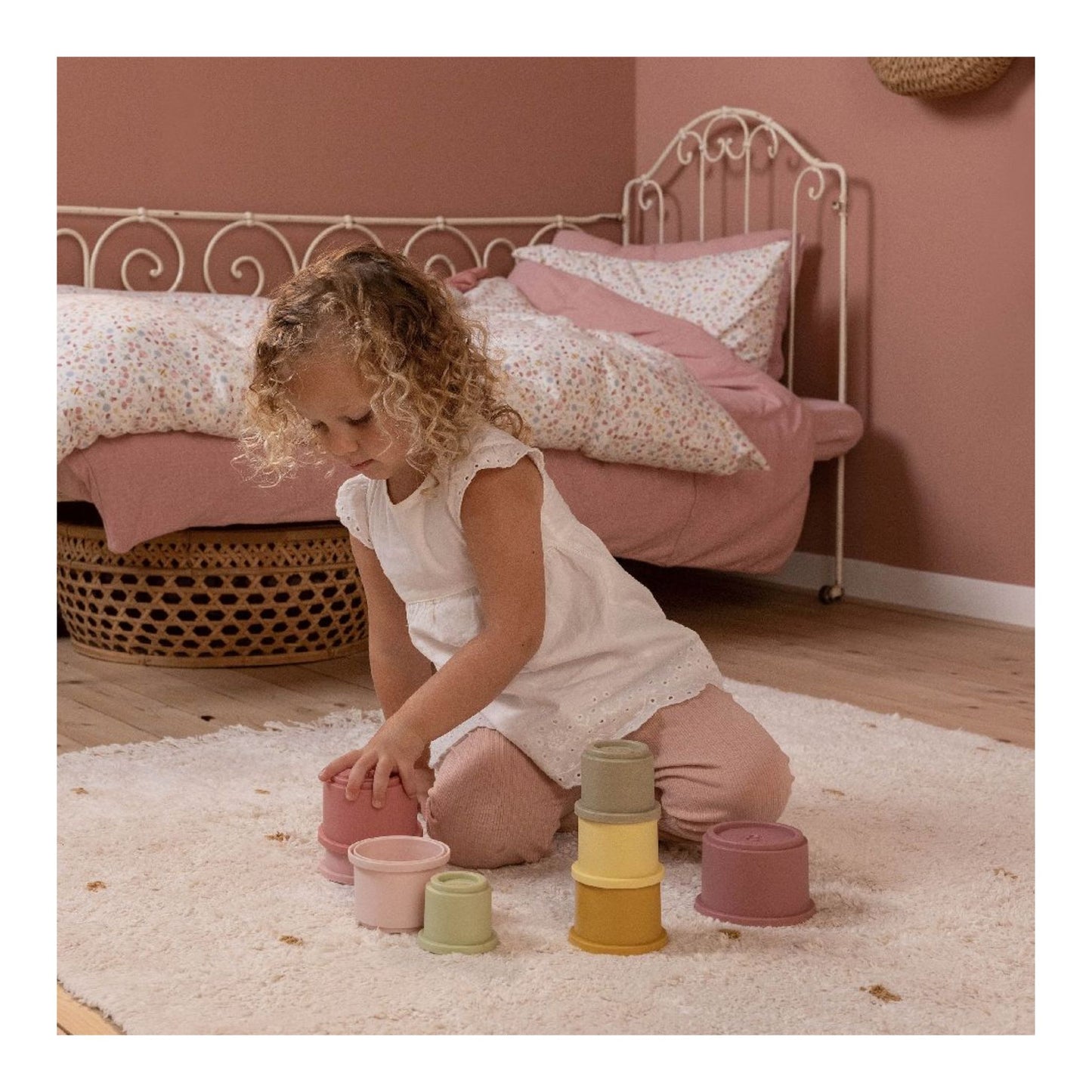 Little Dutch Stacking Cups Pink