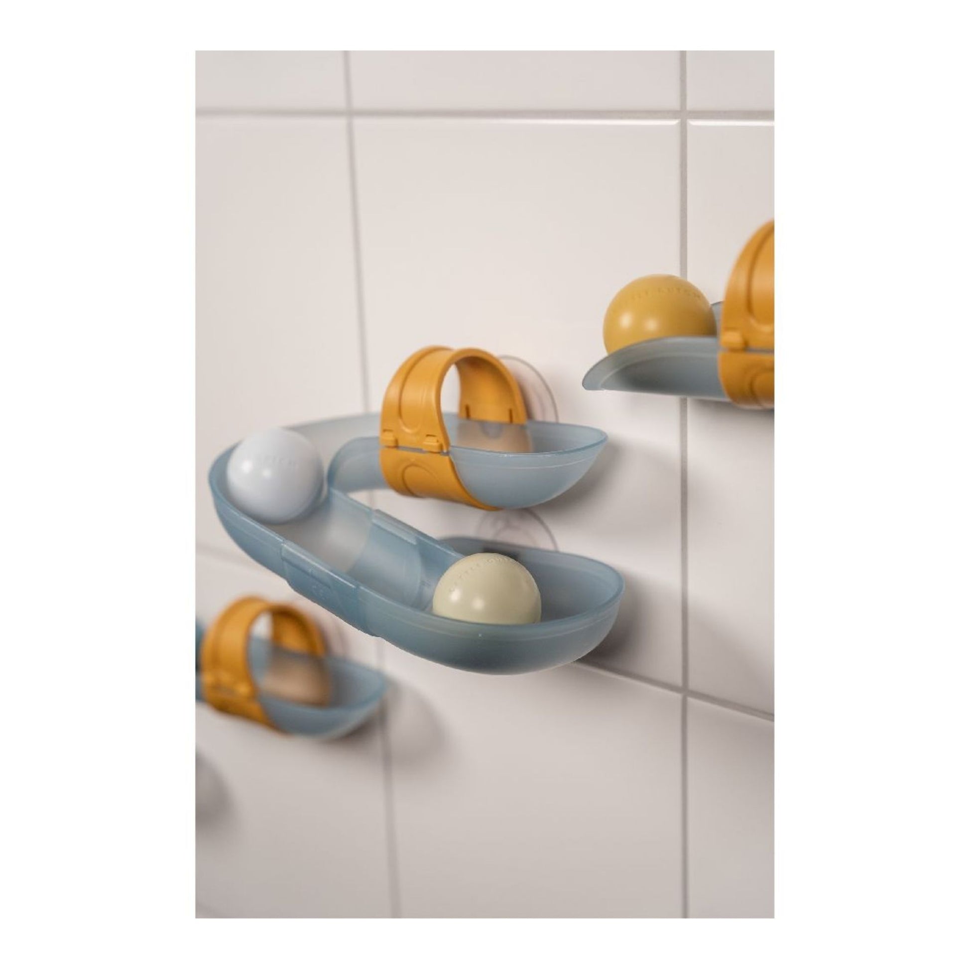 Make bath time a rolling adventure! Suitable for 10 months+