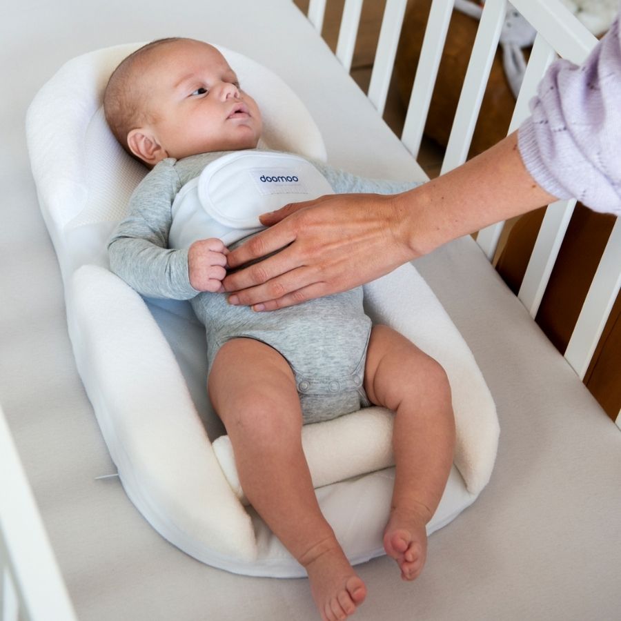 أساسيات النوم العليا بلس الأبيض