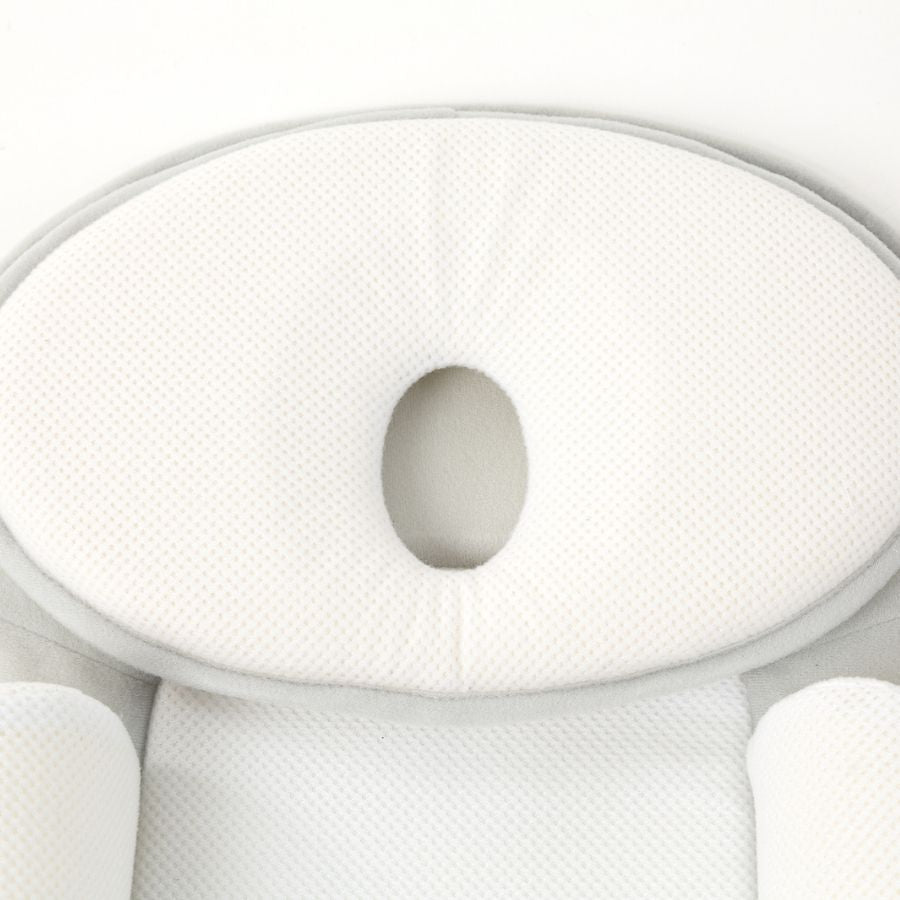 أساسيات النوم المتعدد باللون الأبيض