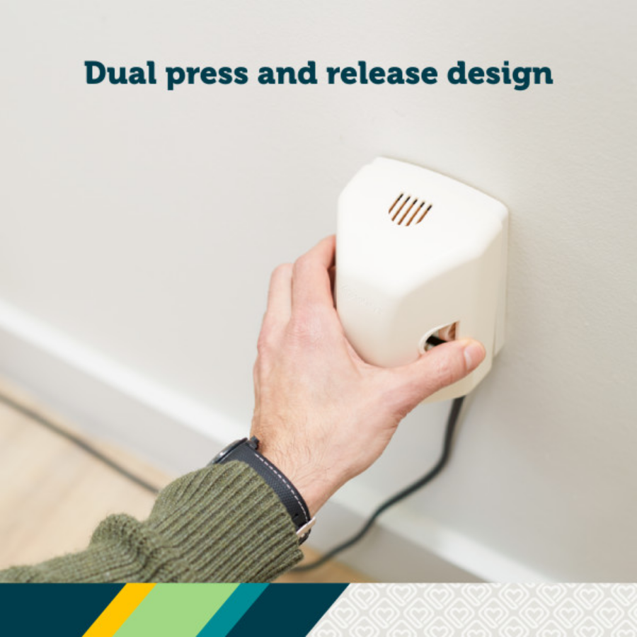 Outlet Cover with Cord Shortener