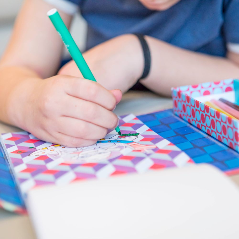 3D Colouring Set - Collection of Interactive Scenes and Models for Creative Play