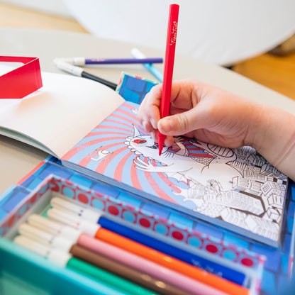 3D Colouring Set - Collection of Interactive Scenes and Models for Creative Play