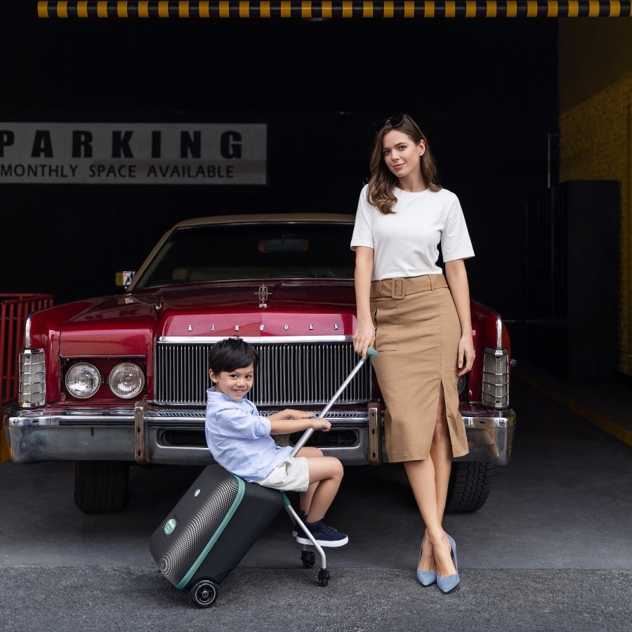 حقيبة سفر إيزي سوداء