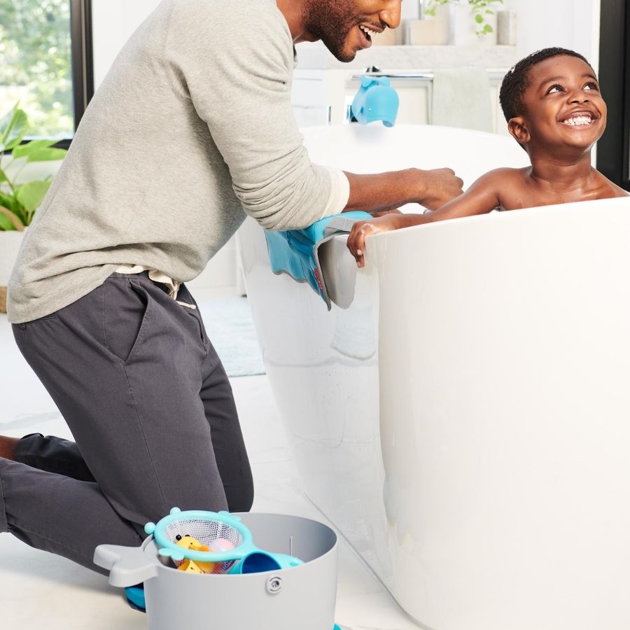 Skip Hop Moby Stowaway Bath Toy Bucket White Blue