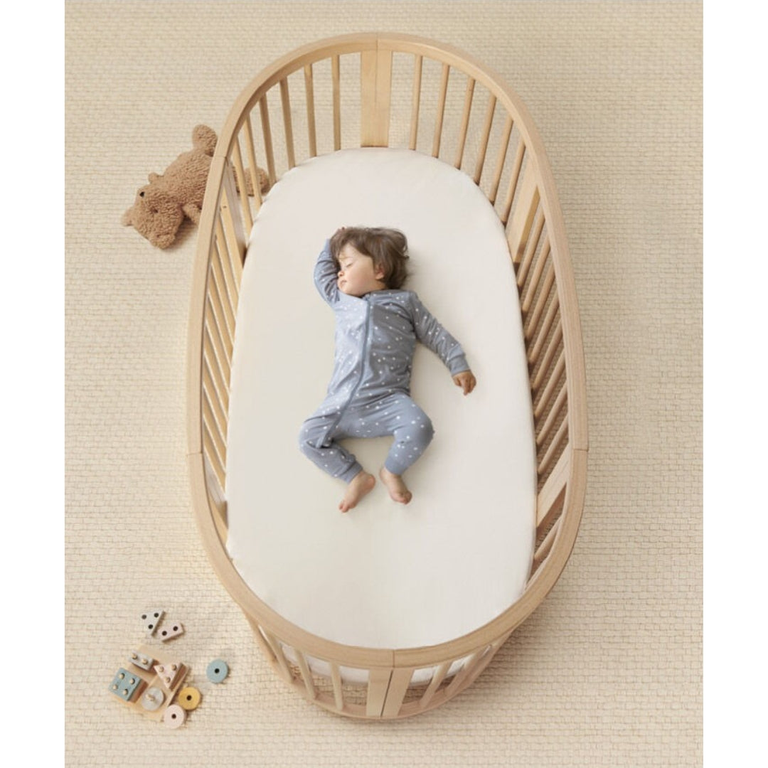 Sleepi Oval Crib Bundle with Mattress & Sheet