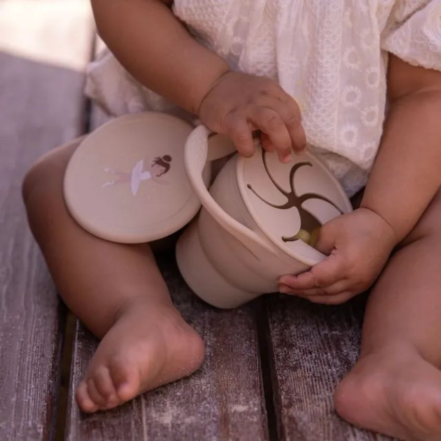 Citron Spill Free Snack Cup for Toddlers with Leak-Resistant Lid and Easy-Grip Design