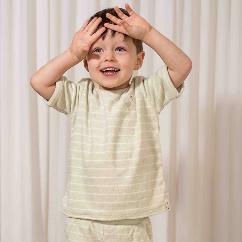 شورت تيري كلوث - مخطط باللون الأخضر الزراعي