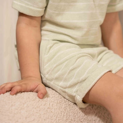 شورت تيري كلوث - مخطط باللون الأخضر الزراعي