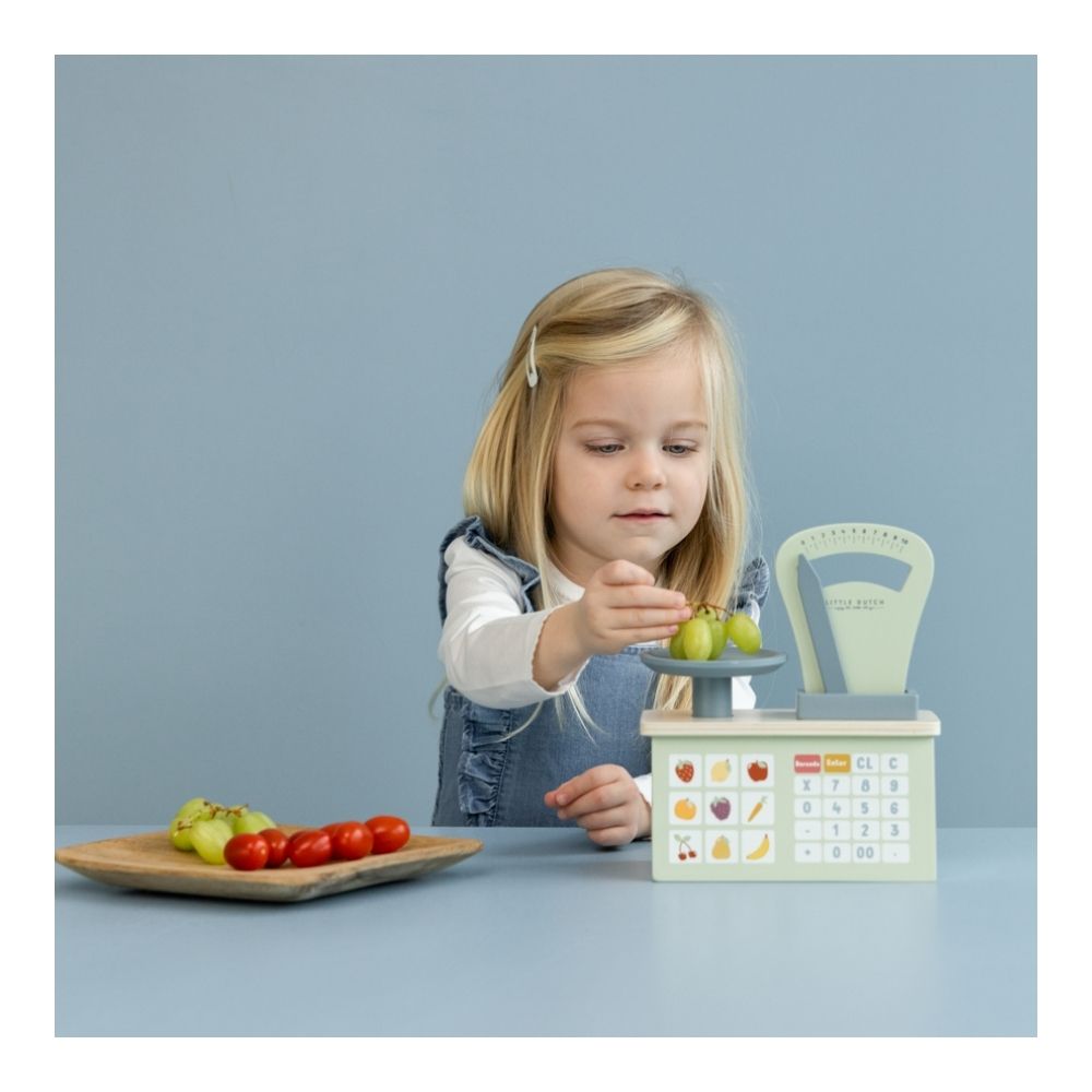 Childrens wooden toy weighing scales - weigh the ingredients for your favourite recipes.