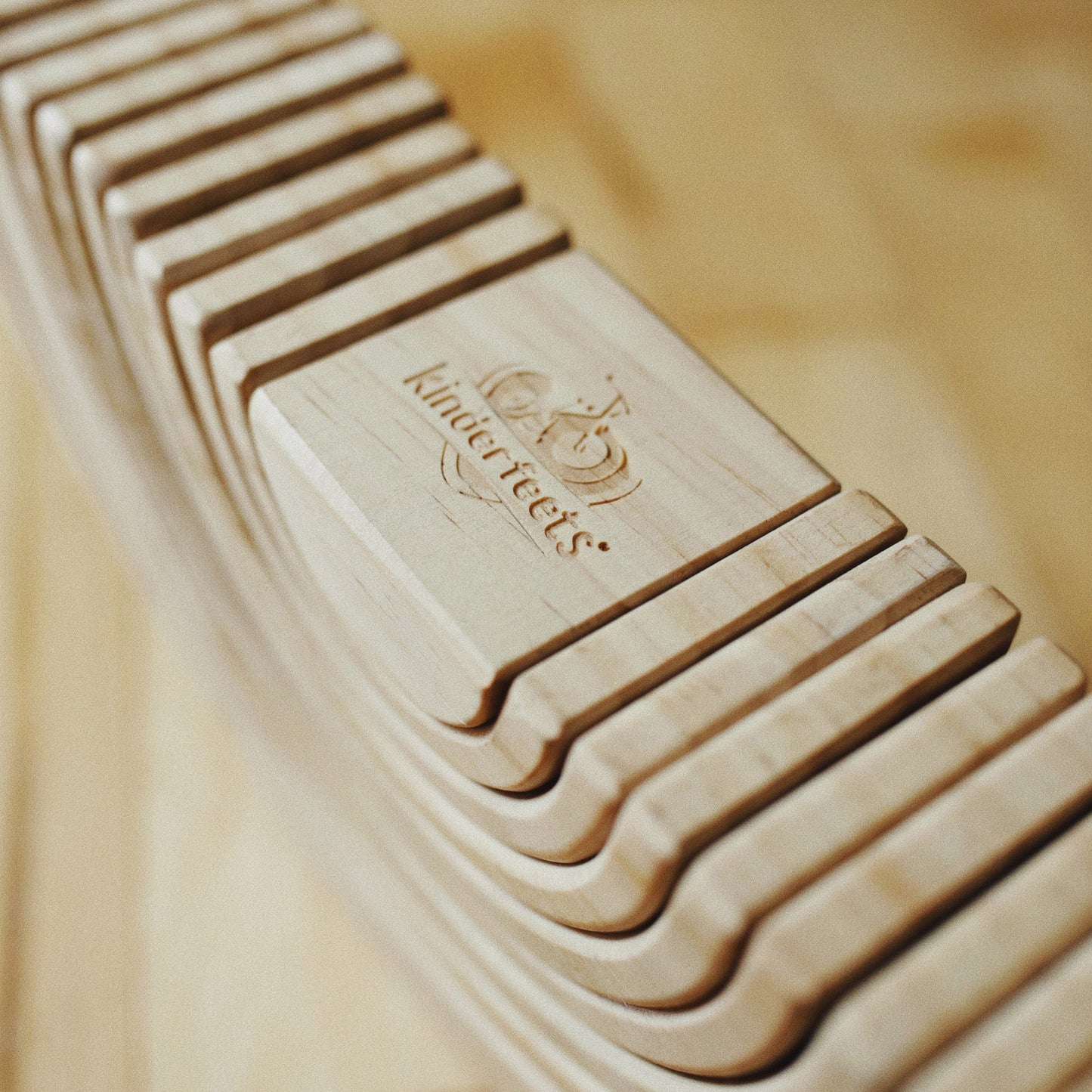 أقواس خشبية طبيعية