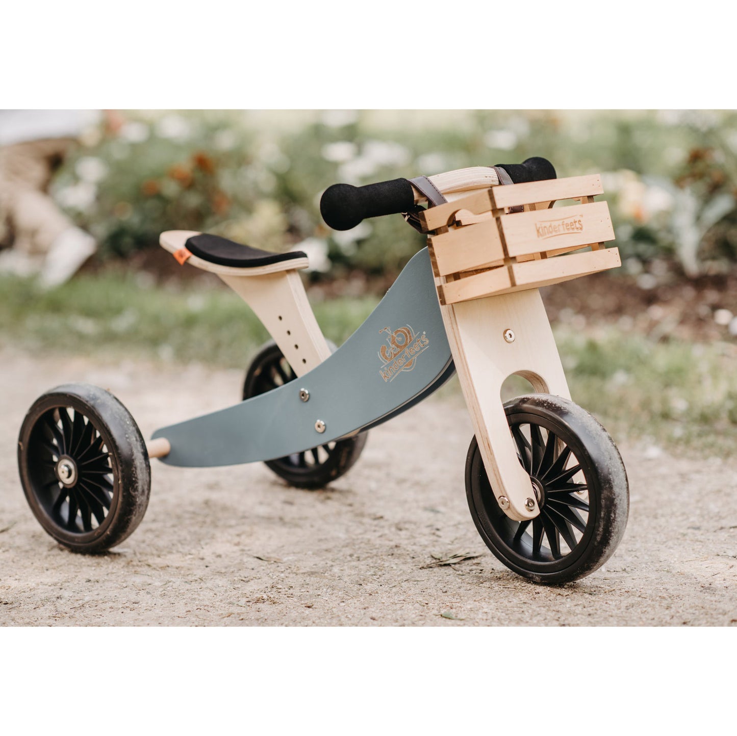 سلة دراجة خشبية