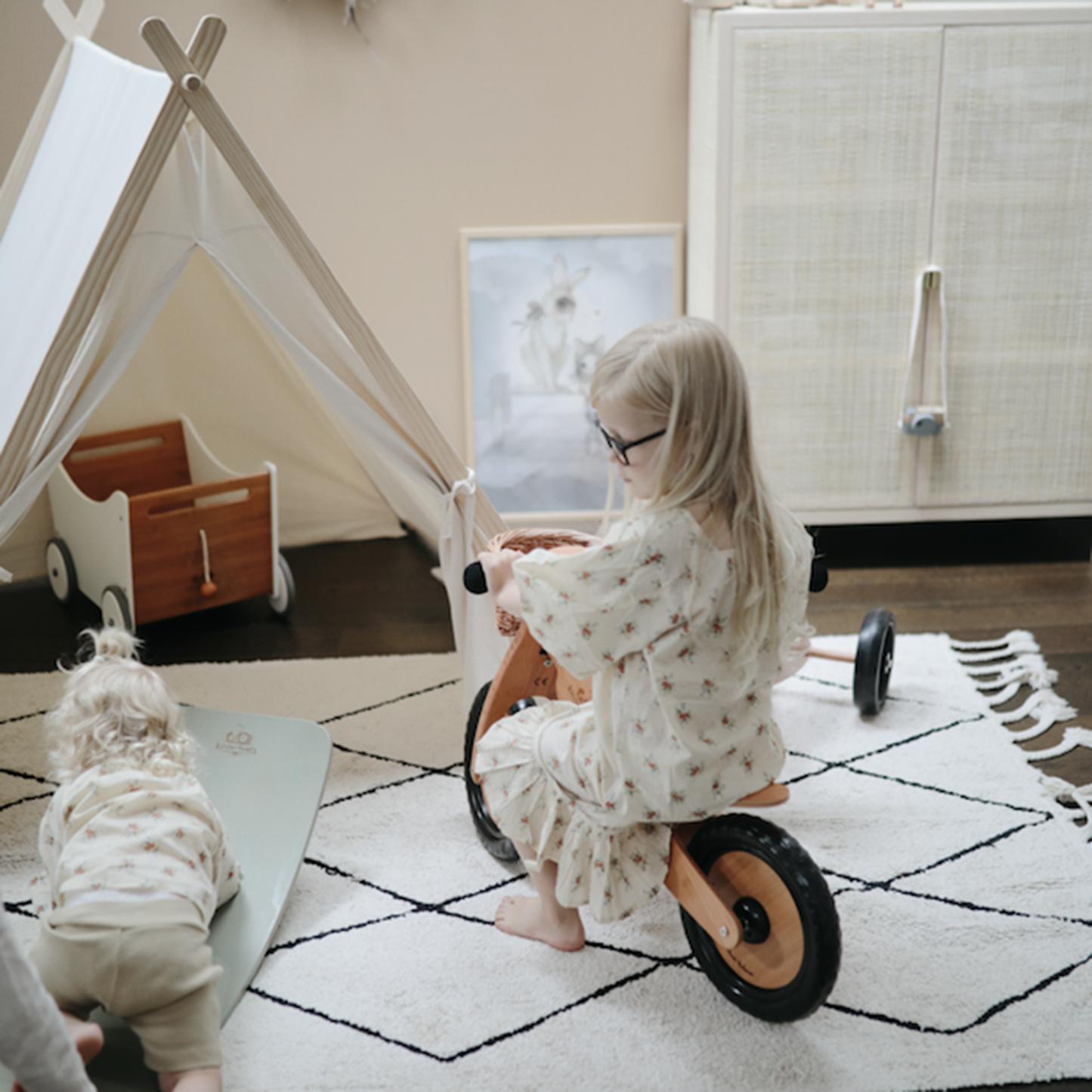 Kinderboard Balance Board – Montessori Wooden Play and Motor Skills Trainer